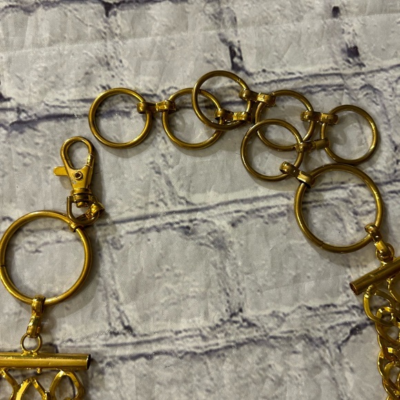 GOLD TONE 3 ATTACHED CHAINS WOMENS BELT - Picture 5 of 9